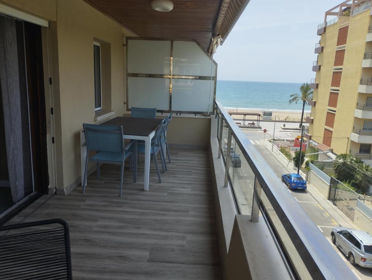 Atico Frente Al Mar Con Parking Para 5 Personas Apartment Calafell Ngoại thất bức ảnh